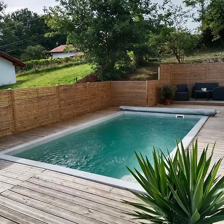 Piscine * Urt